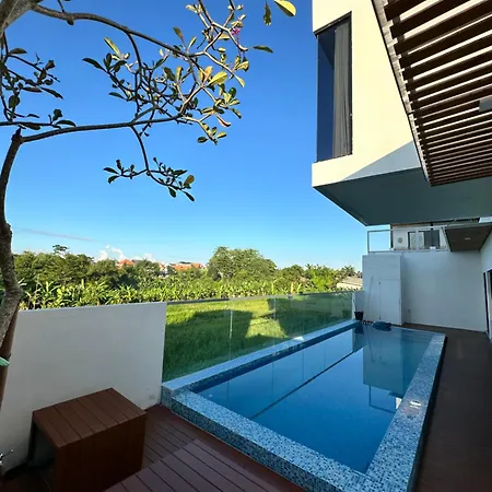 Waterfall Pool Homz Canggu